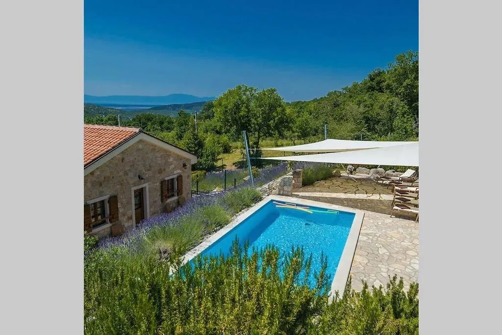 Domaine Vinodolsun Zwei Villen, Ein Grundstueck Und Platz Fuer Bis Zu 20 Personen Bribir  Villa Bribir (Primorje-Gorski Kotar)