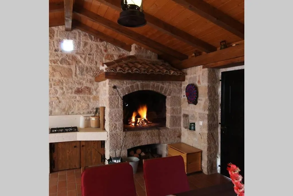 Villa Domaine Vinodolsun Zwei Villen, Ein Grundstueck Und Platz Fuer Bis Zu 20 Personen Bribir