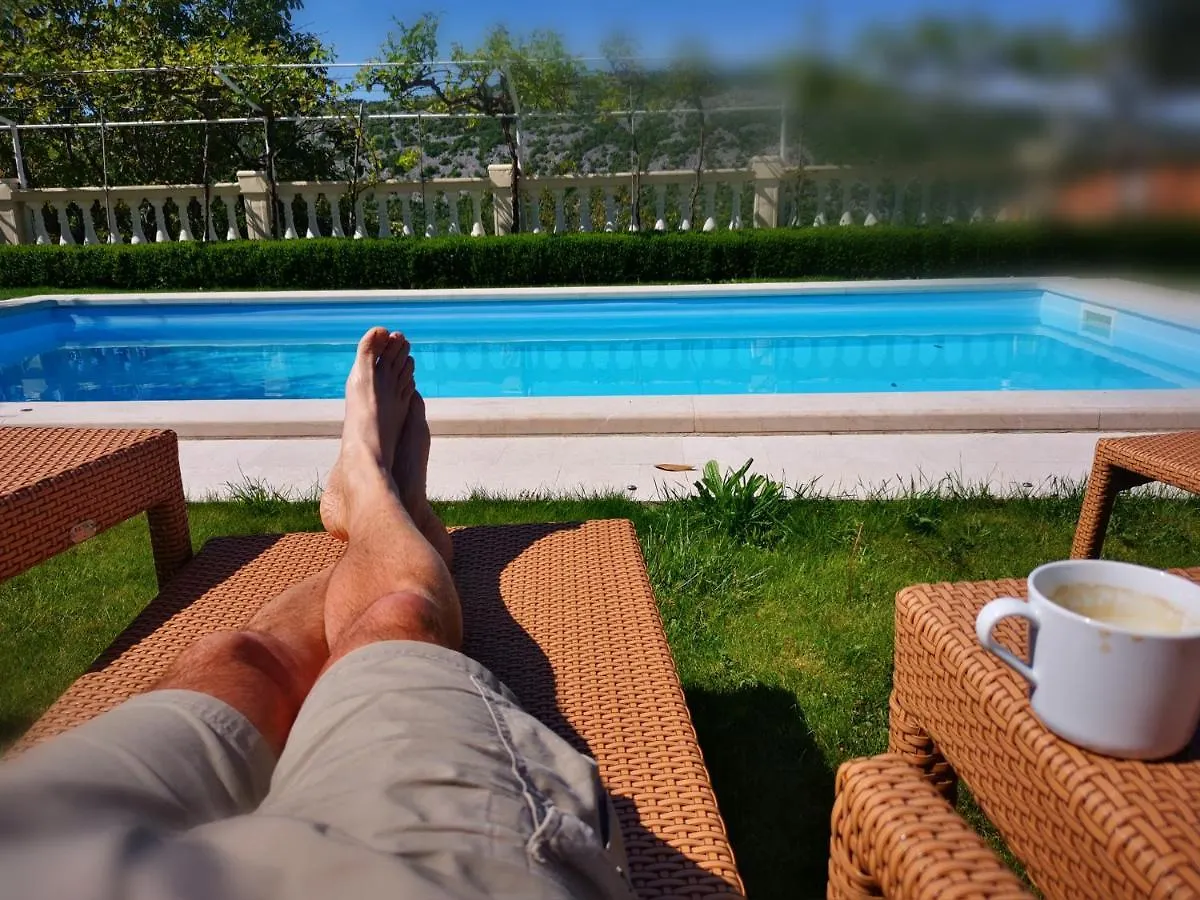 Domaine Vinodolsun Zwei Villen, Ein Grundstueck Und Platz Fuer Bis Zu 20 Personen Bribir  0*, Bribir (Primorje-Gorski Kotar) Croatia